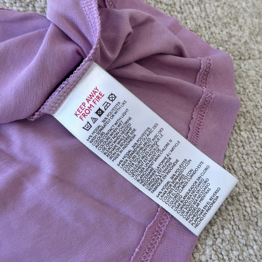 Urban Outfitters Lavender Romper Size Small Spaghetti Strap V-Neck - Picture 7 of 8